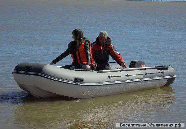 Лодка риб с тримаранными обводами Water Way 390