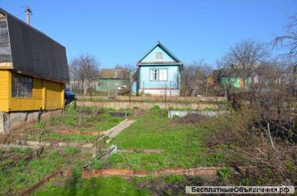 Дачный участок с 2-этажным домом в Деме