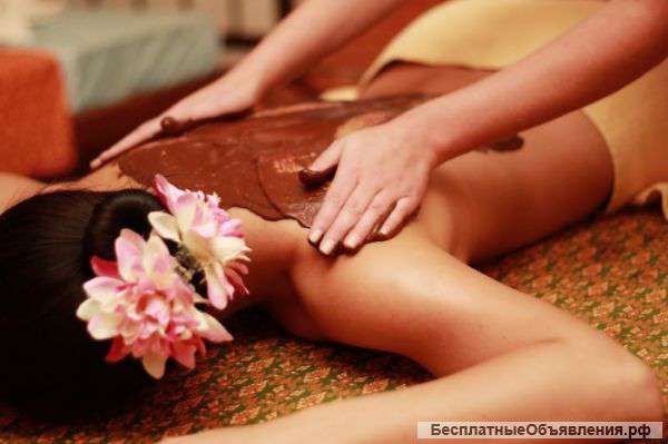 Требуется массажистка в SPA салон DELUXE