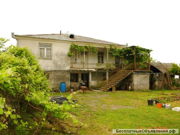 Дом в Абхазии с большим садом и всем имуществом (имущество в дар)