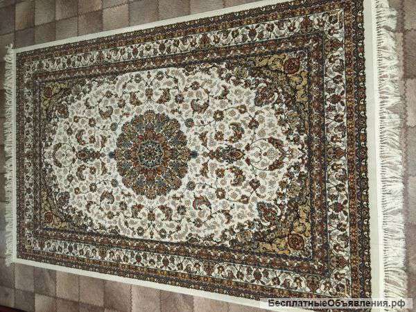 Требуется мастер по химчистке ковров и мягкой мебели