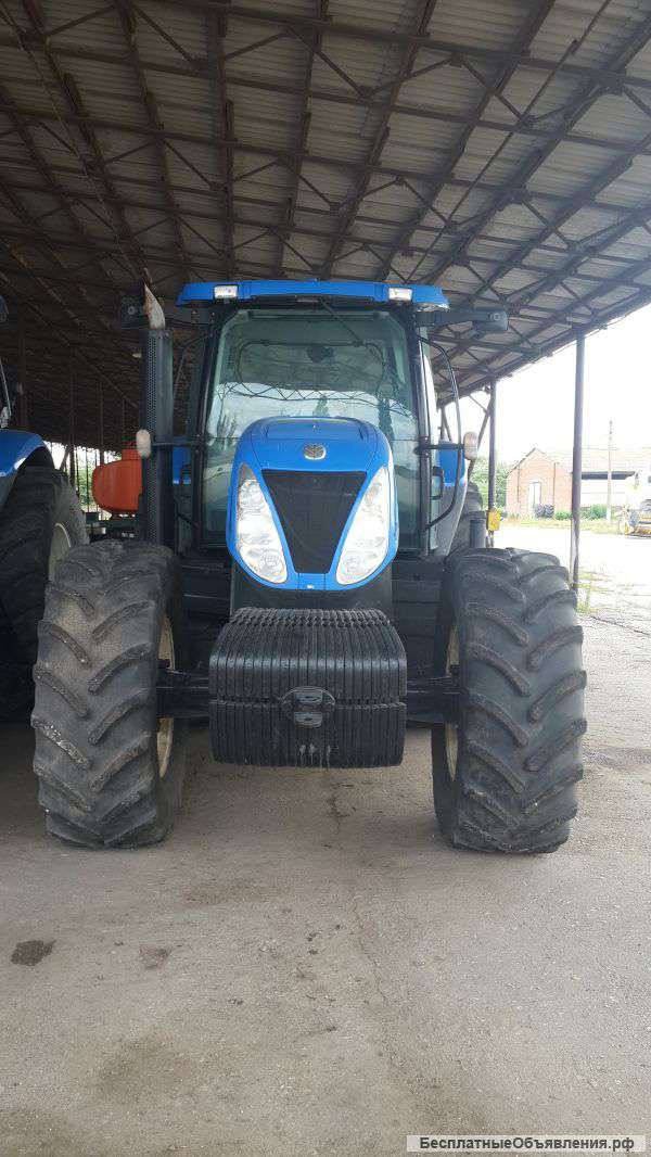 Трактор New Holland T7050