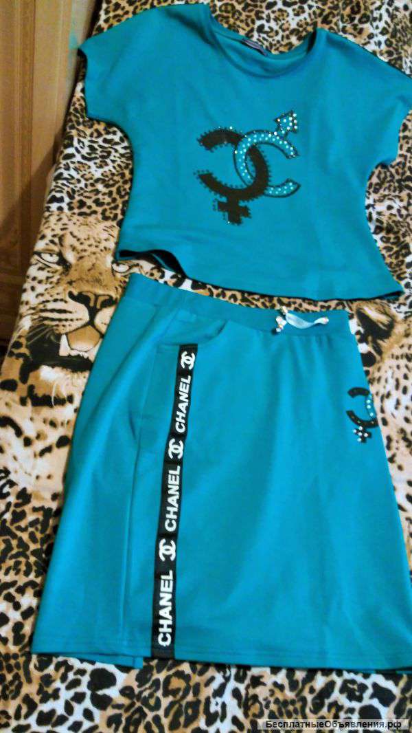 Красивый костюм