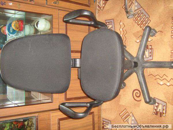 Компьютерное кресло