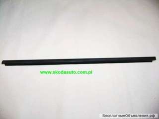 Накладка стекла передн. прав. наружн. Skoda Octavi