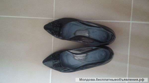 Туфли лаковые черные