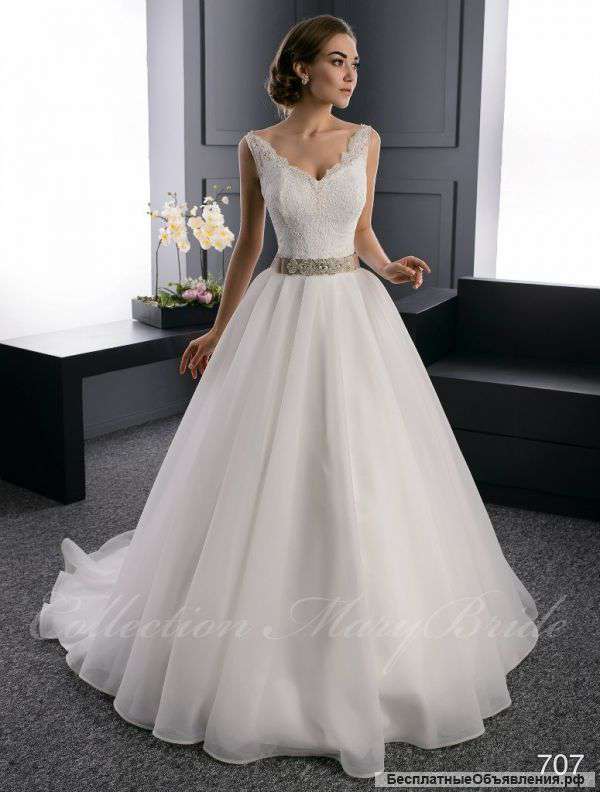 Очень красивое нежное свадебное платье