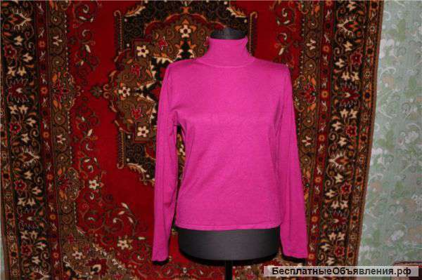 Водолазка цвета фуксия
