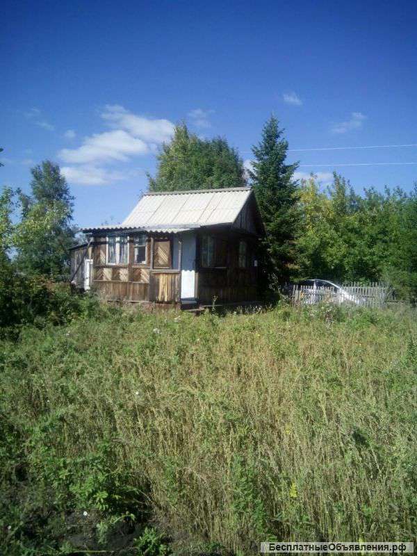 2 участка по 8 соток, один с домиком