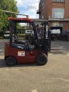 Б/у вилочный погрузчик в идеальном состоянии, 1,5 тонн