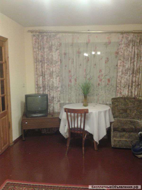 Сдам комнату девушке ул.Козицкого. без хозяйки