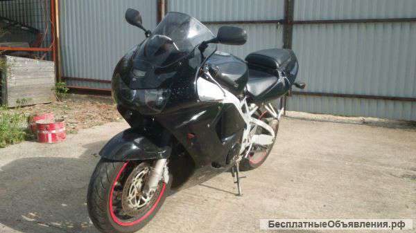 Honda cbr 900 rr