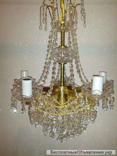 Чешскую хрустальную люстру класса люкс