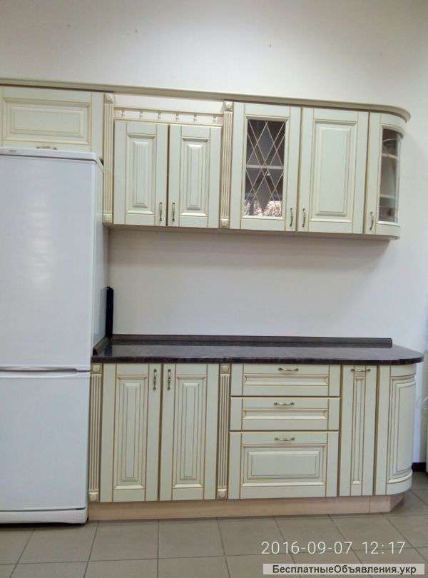 Кухня наборная в цвете "Ваниль патина золотом"