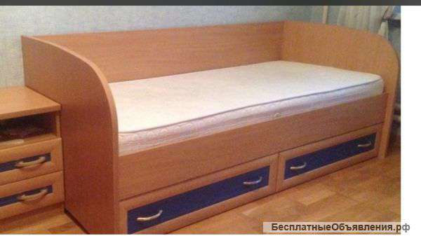 Кровать с ортопед. матрасом и комод
