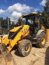 Экскаватор-погрузчик JCB с водителем