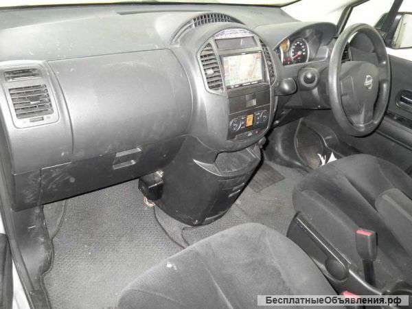 Nissan Lafesta 7-ми местный минивен
