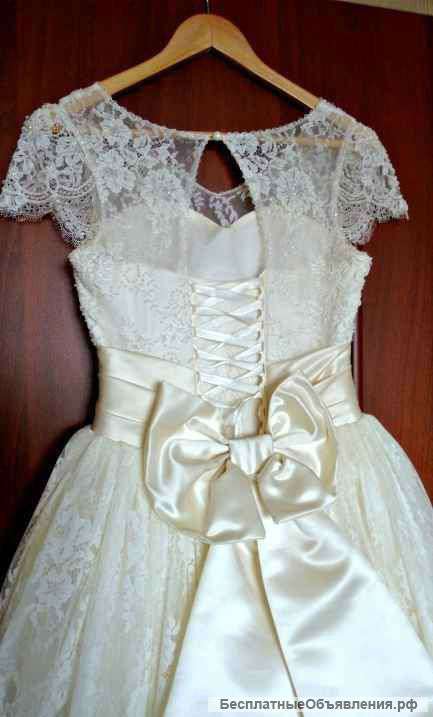 Шикарное свадебное платье