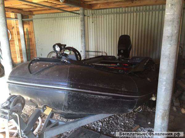 Мотолодка бриг с типом двигателя mercury mef40 eel