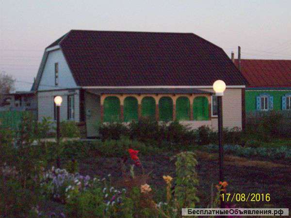 Хороший теплый красивый дом