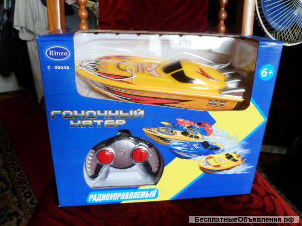 Радиоуправляемый гоночный катер  Rinzo