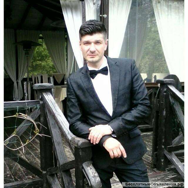 Ведущий на свадьбу, аппаратура, дискотека, вокал