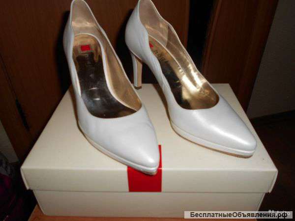 Белые туфли 38 размер