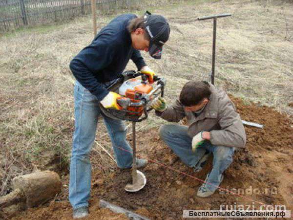 Бурим отверстия механическим способом.