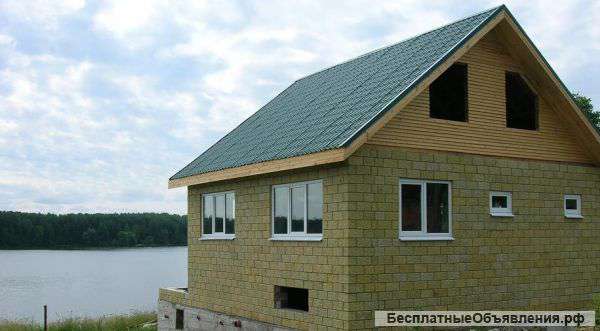 Дом на берегу реки