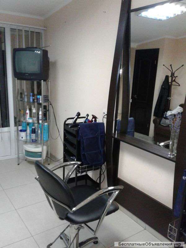 Требуется парикмахер