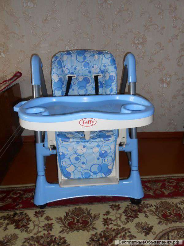 Детский стульчик для кормления