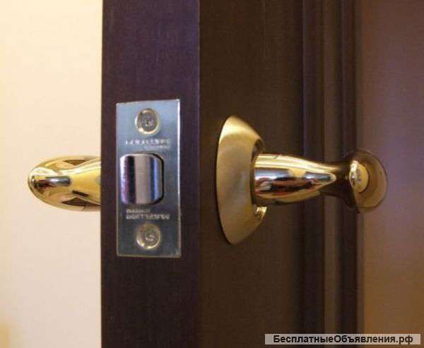 Установка межкомнатных дверей