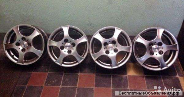 Б/У Диски Alutec Tornado - 4*114,3 - 5,5 x 14 ET44 dia 67.1