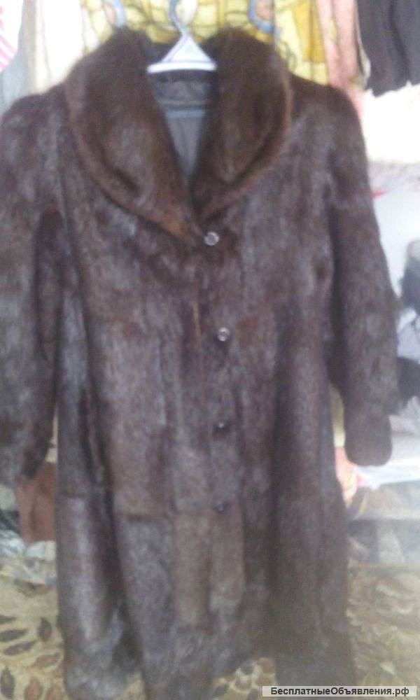 Шуба женская в хорошем состоянии