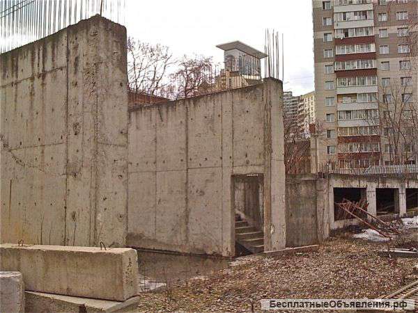 Недостроенный торговый центр в Сокольниках, Барболина 22А