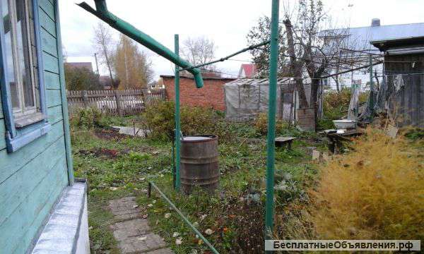 Дом с земельным участком