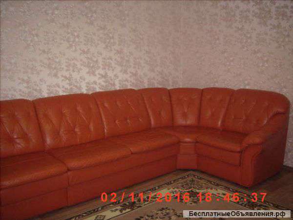 Диван угловой кожаный