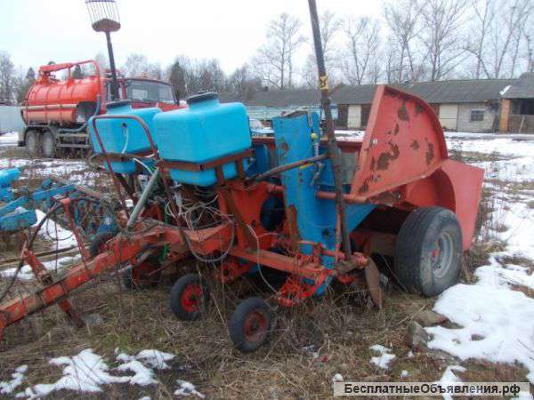 Картофелесажалка навесная