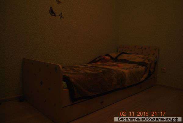 Детская кровать( лдсп)