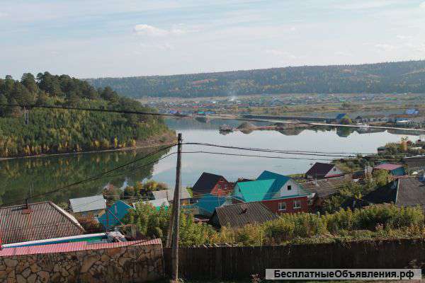 Дом с земельным участком