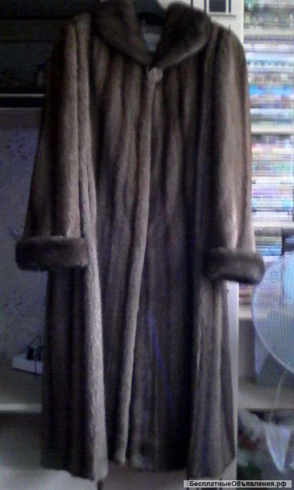 Женская шуба 64-68 размера