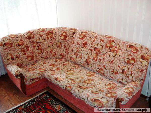 Угловой диван в отличном состоянии продаётся
