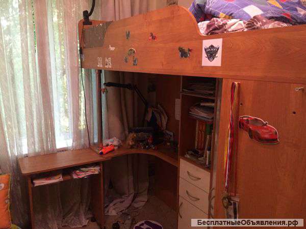 Кровать-чердак с матрасом