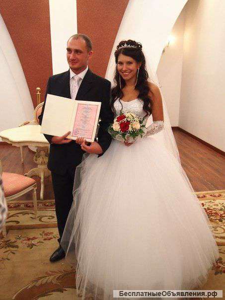 Шикарное свадебное платье