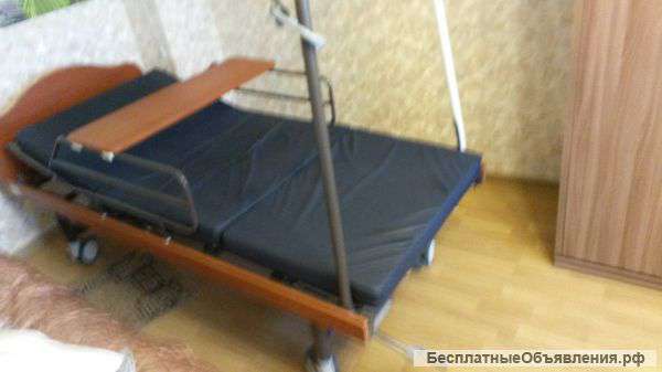 Медицинская кровать