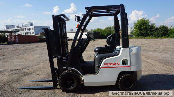 Автопогрузчик Nissan P1F1A18J бензин