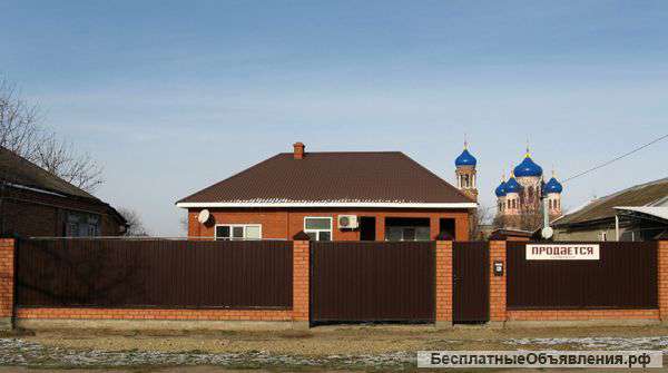 Продается новый дом в центре станицы Воронежской.