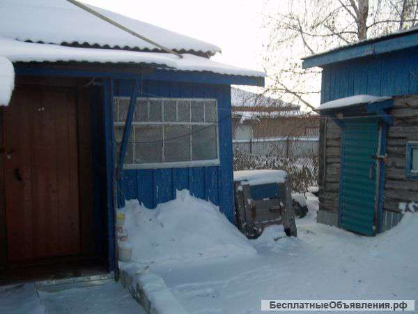 Пол -дома в двух квартирном доме