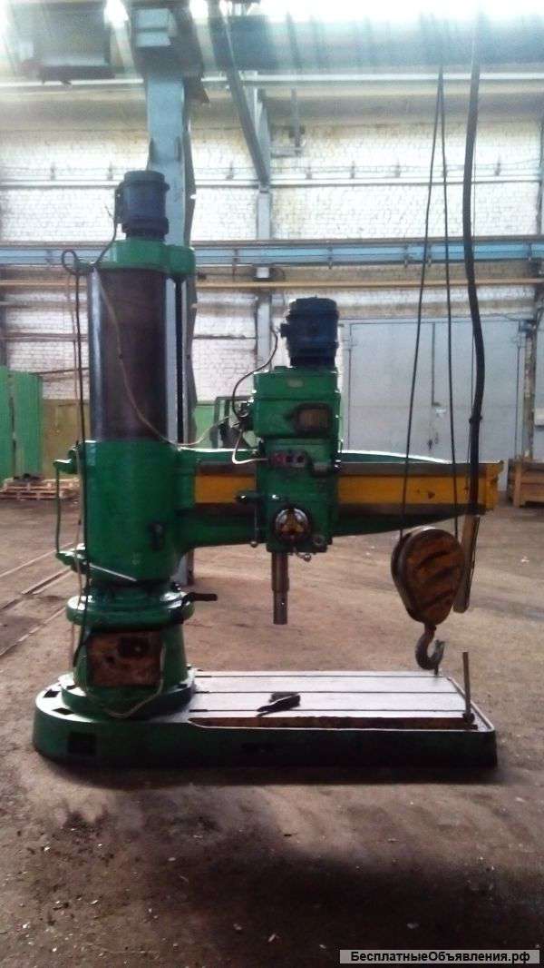 Радиально-сверлильный станок