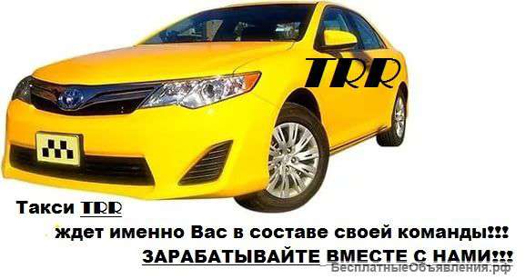 Водитель такси на личном или арендованном автомобиле